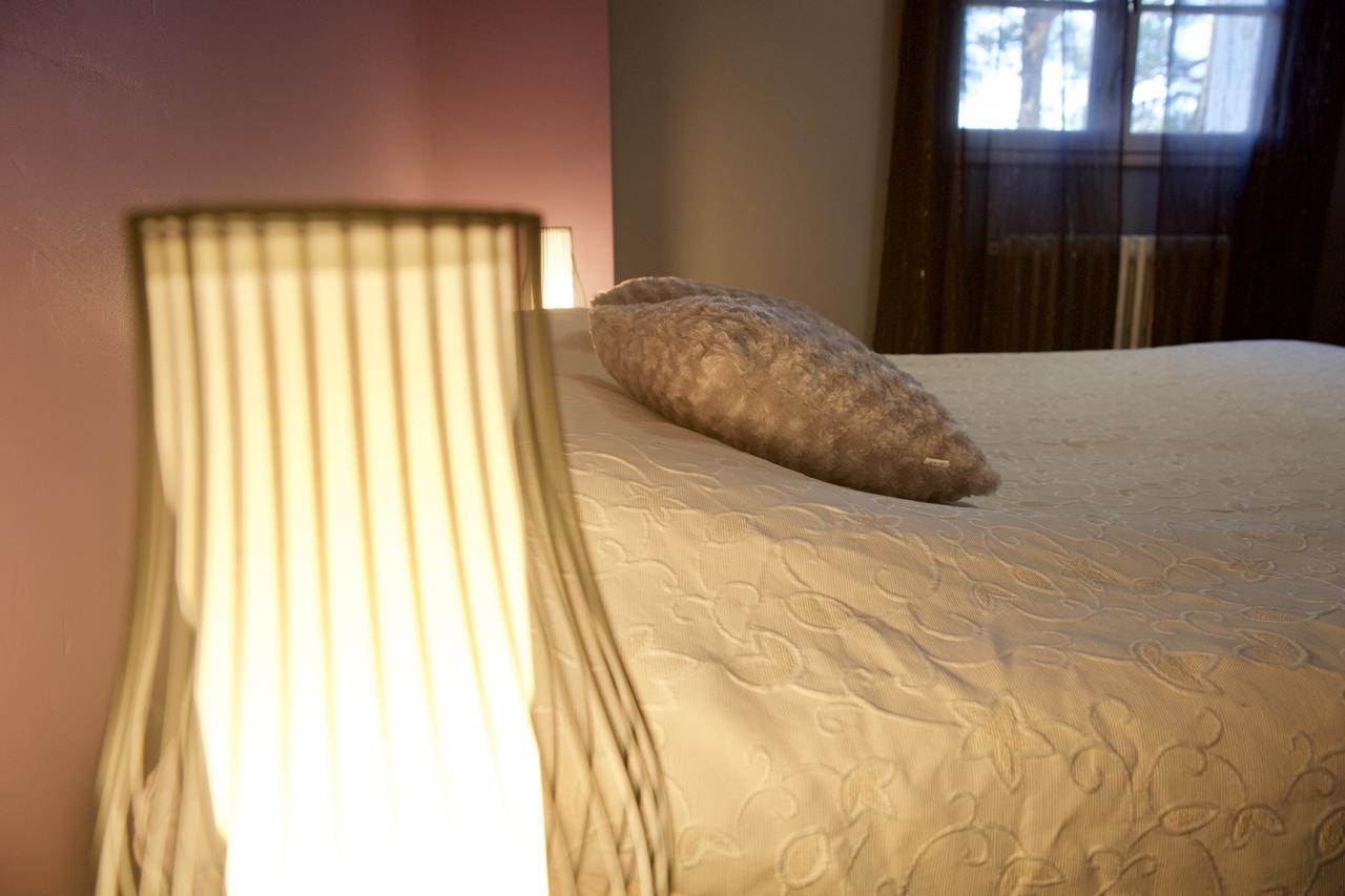 Le Bernon Hotel Connaux Buitenkant foto