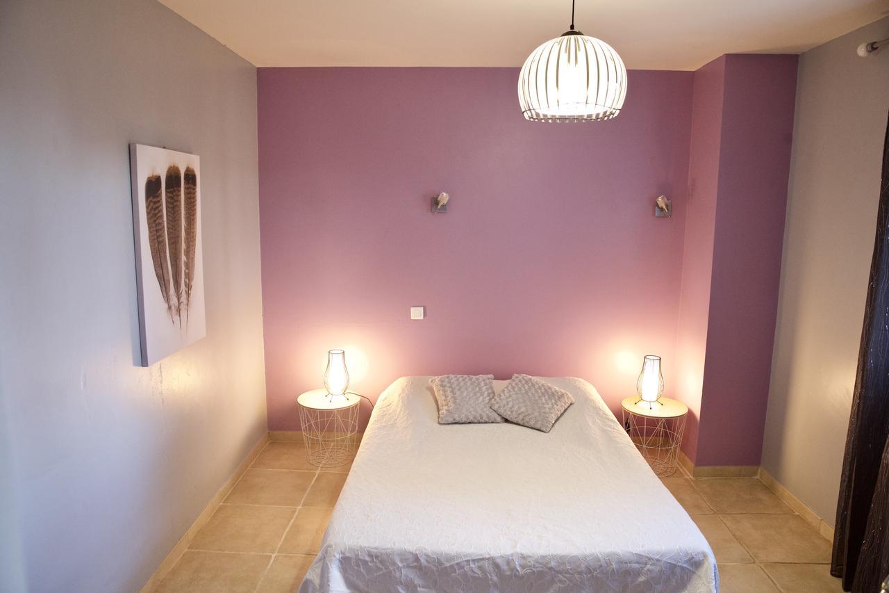 Le Bernon Hotel Connaux Buitenkant foto